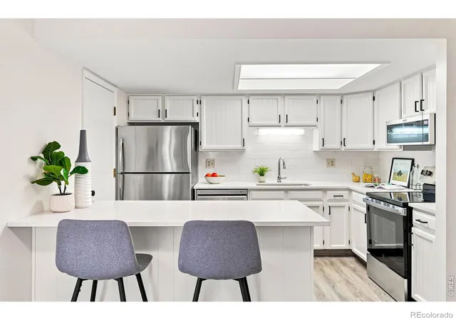 Photo 3 of Townhouse for sale at 3839 Paseo Del Prado, Boulder, CO 80301 | MLS# IR1065232 | Listing updated on 2026-09-25