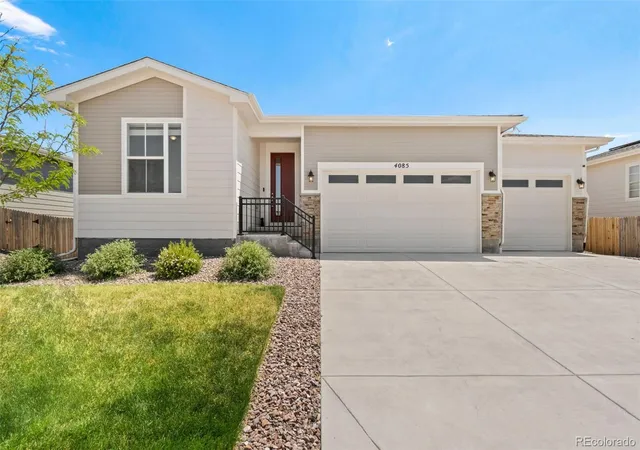 Photo 1 of Single family home for sale at 4085 Castle Vista Dr, Castle Rock, CO 80104 | MLS# 5170618 | Listing updated on 2026-08-25