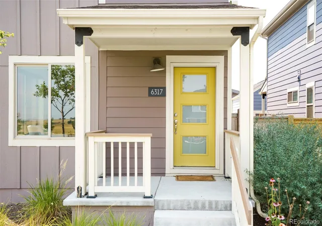 Single family home for sale at 6317 Hanover St, Denver, CO 80238 | MLS# 8724913