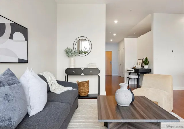 Photo 4 of Condo for sale at 2958 Syracuse St #306, Denver, CO 80238 | MLS# 9254382 | Listing updated on 2026-10-01
