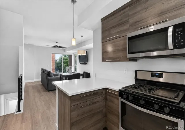 4th image of 5544 W 10Th Pl, Lakewood, CO 80214 | MLS# 5443068