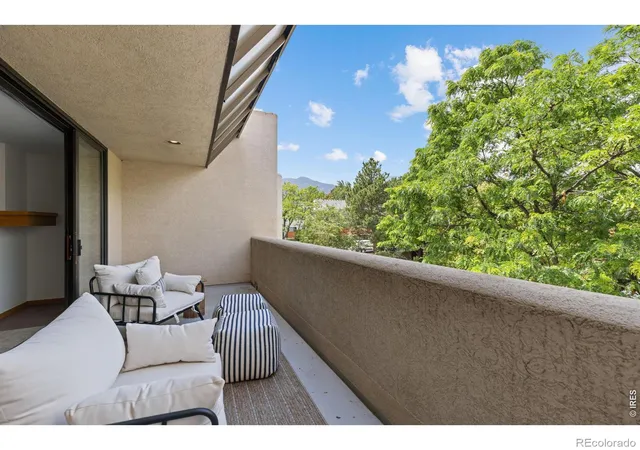 3rd image of 1140 Portland Pl #306, Boulder, CO 80304 | MLS# IR1065250