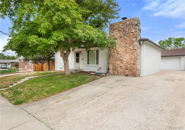 2nd image of 10645 Downing St, Northglenn, CO 80233 | MLS# 4111028