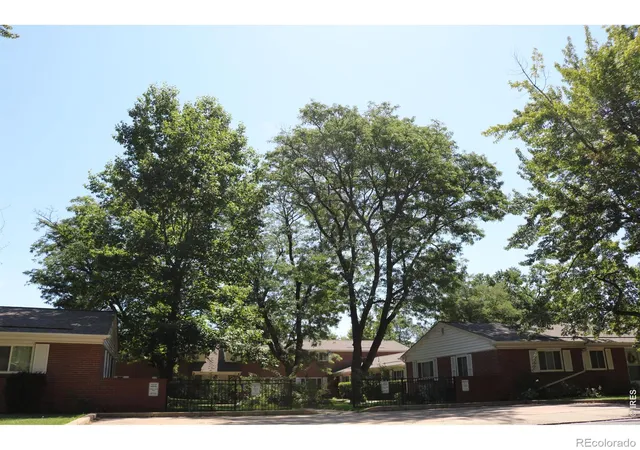 2nd image of 800 Lincoln St #I, Longmont, CO 80501 | MLS# IR1065251