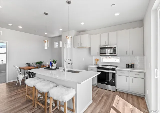 2nd image of 4053 Zebrawood Ln, Johnstown, CO 80534 | MLS# 2002984