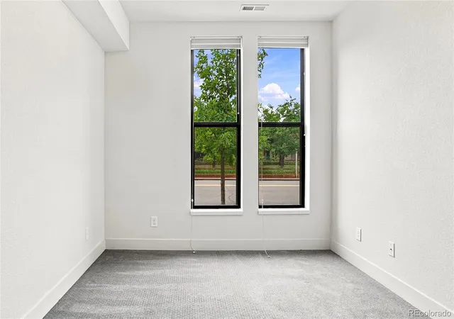 Photo 4 of Townhouse for sale at 3314 Curtis St, Denver, CO 80205 | MLS# 5892554 | Listing updated on 2026-09-22
