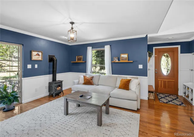 Photo 4 of Single family home for sale at 815 Clubhouse Dr, New Castle, CO 81647 | MLS# 3969415 | Listing updated on 2026-09-23