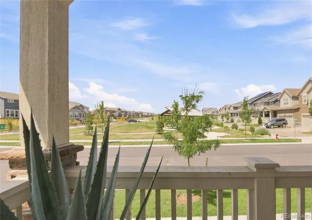 3rd image of 653 Thistle Pl, Lafayette, CO 80026 | MLS# 9207721