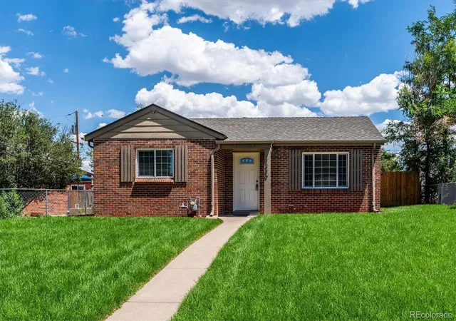 37th image of 3230 Magnolia St, Denver, CO 80207 | MLS# 2099104