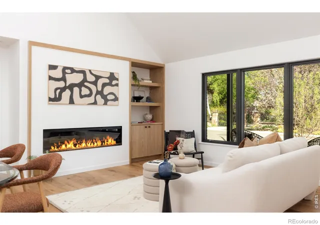 Photo 3 of Single family home for sale at 1760 Hawthorn Pl, Boulder, CO 80304 | MLS# IR1065258 | Listing updated on 2026-09-22