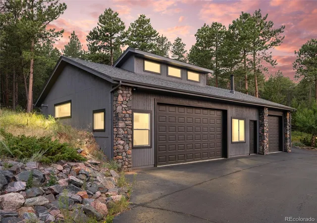 3rd image of 571 Sundown Ln, Evergreen, CO 80439 | MLS# 8360645
