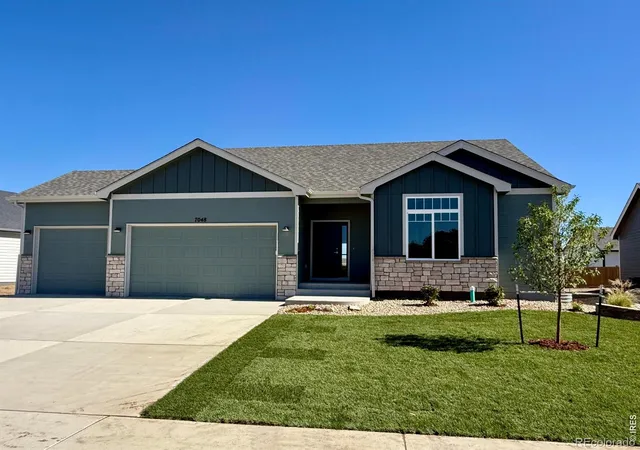 Single family home for sale at 7048 Gateway Xing St, Wellington, CO 80549 | MLS# IR1065260