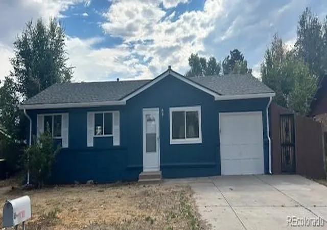 1st image of 1017 S Moline, Aurora, CO 80012 | MLS# 3767756
