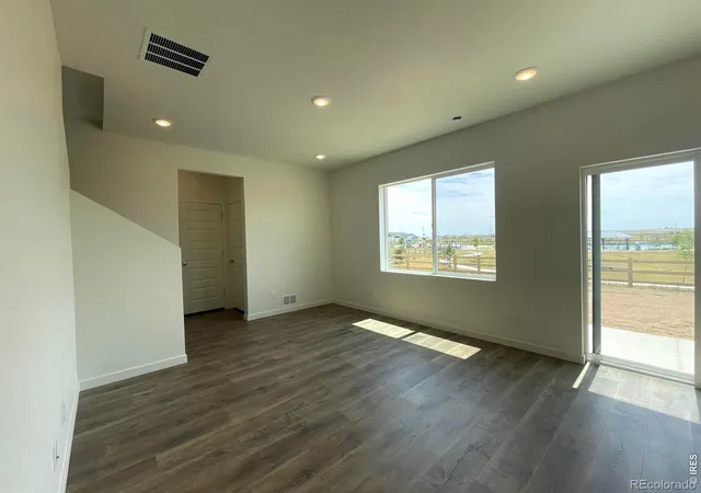 3rd image of 1944 Sorghum Wy, Johnstown, CO 80534 | MLS# IR1065272
