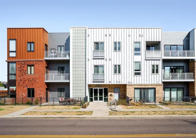 Photo 2 of Condo for sale at 2525 Arapahoe St #RD114, Denver, CO 80205 | MLS# 8962445 | Listing updated on 2026-08-30