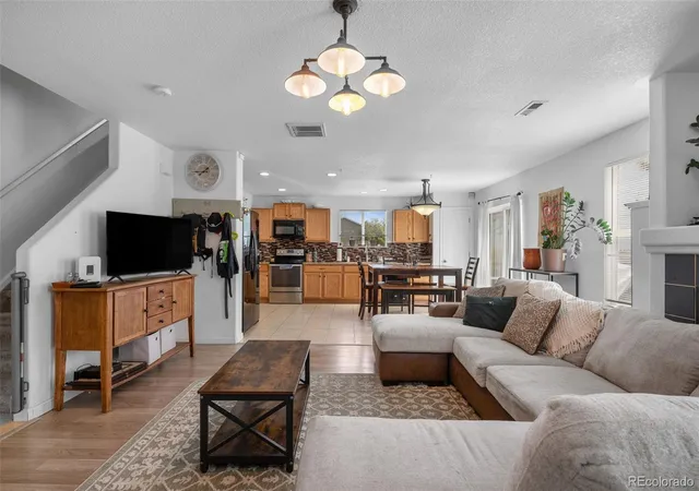 Photo 4 of Single family home for sale at 10696 Butte Dr, Longmont, CO 80504 | MLS# 4713798 | Listing updated on 2026-10-08