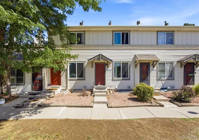 image of 17645 E Loyola Dr #A, Aurora, CO 80013 | MLS# 2847767