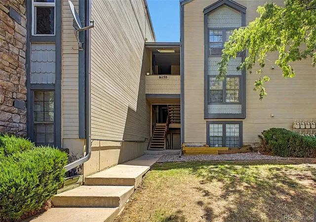 28th image of 16255 E Alaska Pl #1, Aurora, CO 80017 | MLS# 9004985