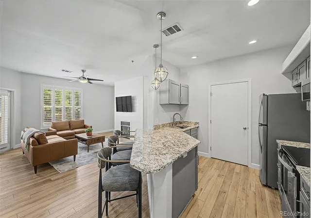 5th image of 6005 Castlegate Dr #B22, Castle Rock, CO 80108 | MLS# 6276615