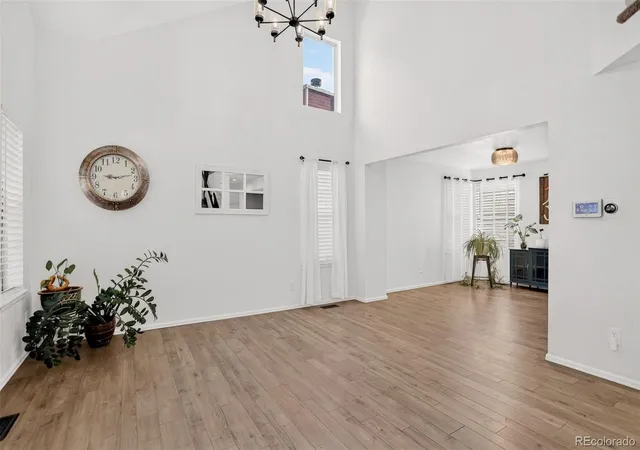 Photo 4 of Single family home for sale at 10026 Westside Cir, Littleton, CO 80125 | MLS# 7749118 | Listing updated on 2026-10-01
