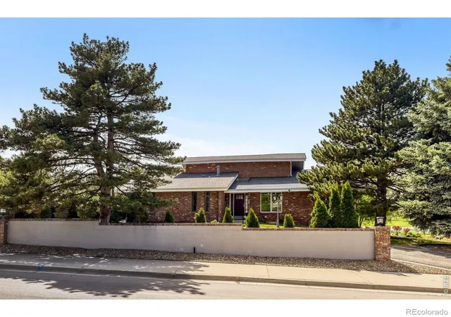 Photo 1 of Single family home for sale at 4137 S Sheridan Blvd, Denver, CO 80235 | MLS# IR1065283 | Listing updated on 2026-08-24