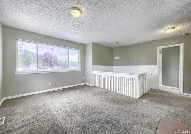 3rd image of 7530 Hilltop Cir, Denver, CO 80221 | MLS# 5071970