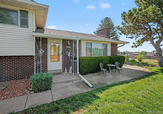 Photo 3 of Single family home for sale at 1014 Nepal St, Aurora, CO 80018 | MLS# 3498056 | Listing updated on 2026-07-31