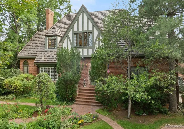 Photo 2 of Single family home for sale at 4330 E 6th Avenue Pkwy, Denver, CO 80220 | MLS# 5928236 | Listing updated on 2026-09-16
