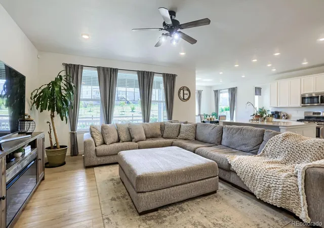 5th image of 763 Columbia St, Johnstown, CO 80534 | MLS# 8994795
