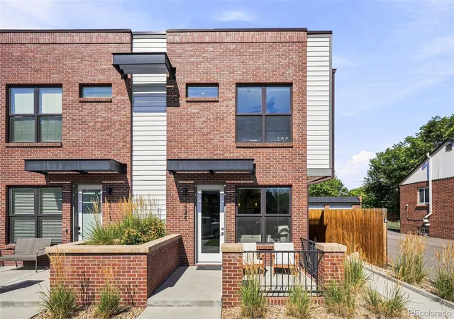 3rd image of 1545 Utica St, Denver, CO 80204 | MLS# 3074243