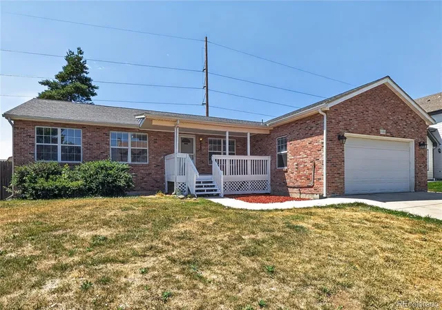 2nd image of 5881 S Quatar Cir, Centennial, CO 80015 | MLS# 4631831