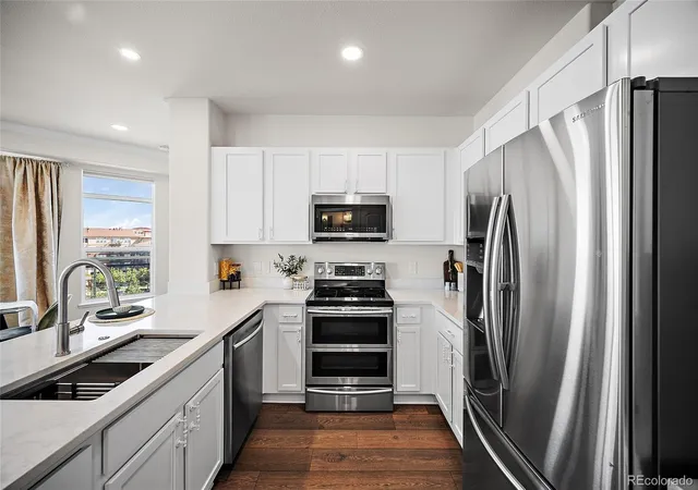 4th image of 10184 Park Meadows Dr #1410, Lone Tree, CO 80124 | MLS# 1854620