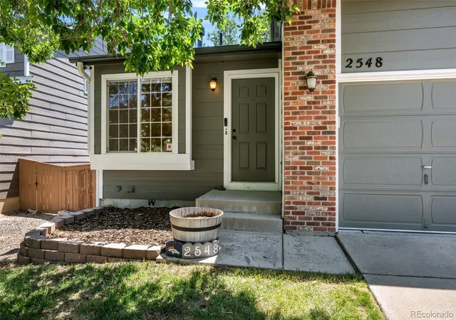 Photo 3 of Single family home for sale at 2548 Foothills Cyn Ct, Highlands Ranch, CO 80129 | MLS# 8998261 | Listing updated on 2026-09-03