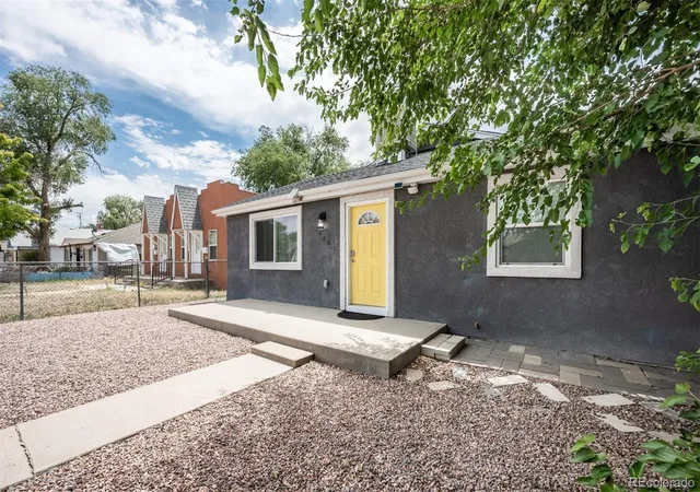 3rd image of 1020 W 16th St, Pueblo, CO 81003