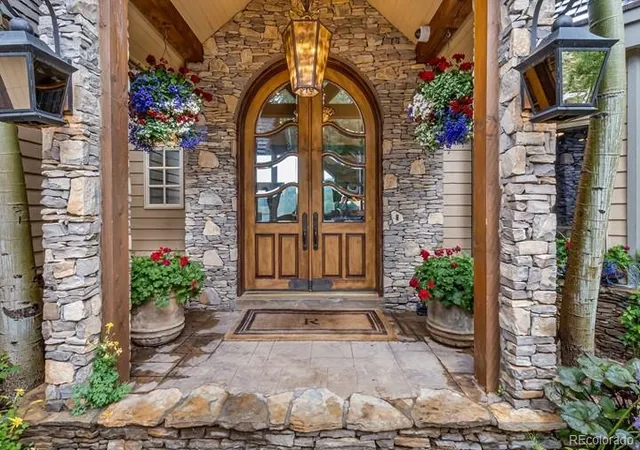 Photo 4 of Single family home for sale at 15 And 14 Garland Dr, Crested Butte, CO 81224 | MLS# 9856239 | Listing updated on 2026-07-31