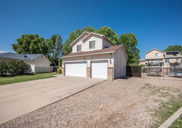 Photo 3 of Single family home for sale at 3321 Modesto Pl, Pueblo, CO 81005 | MLS# 7227244 | Listing updated on 2026-09-21