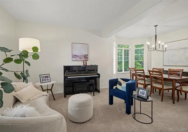 Photo 4 of Single family home for sale at 10558 Paint Pl, Littleton, CO 80125 | MLS# 2253471 | Listing updated on 2026-09-22