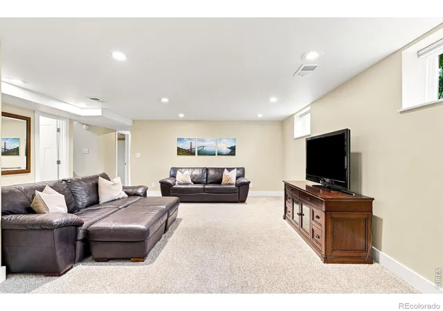 Photo 4 of Single family home for sale at 1915 Cheyenne St, Golden, CO 80401 | MLS# IR1065320 | Listing updated on 2026-10-29