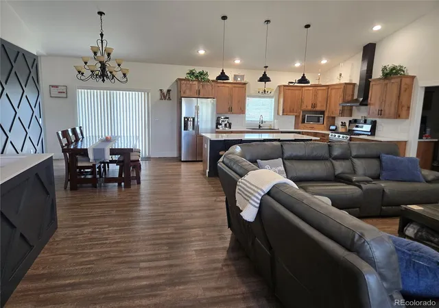 Photo 2 of Single family home for sale at 1245 Jasmine St, Burlington, CO 80807 | MLS# 7154642 | Listing updated on 2026-08-01