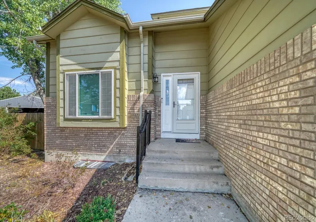 Photo 2 of Single family home for sale at 1510 Leoti Dr, Colorado Springs, CO 80915 | MLS# 5285037 | Listing updated on 2026-08-21