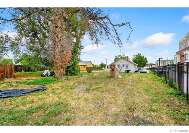 Photo 2 of Single family home for sale at 323 N Howes St, Fort Collins, CO 80521 | MLS# IR1065327 | Listing updated on 2026-07-30