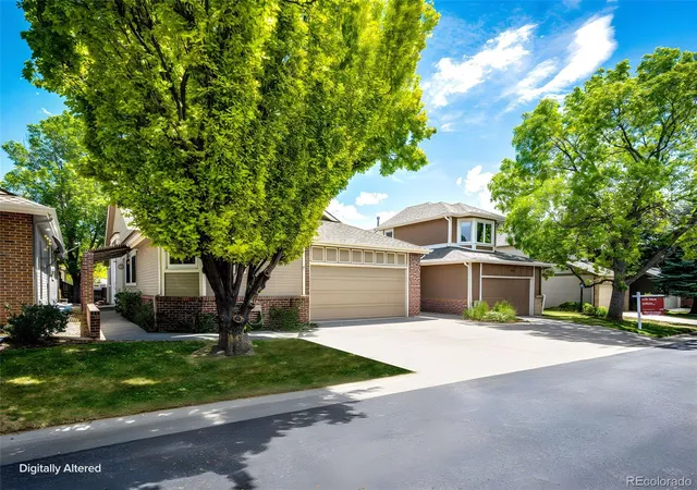 Single family home for sale at 2566 S Independence Ct, Lakewood, CO 80227 | MLS# 5255437