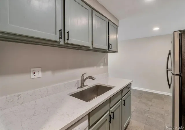 4th image of 130 E Highline Cir #103, Centennial, CO 80122 | MLS# 3922299