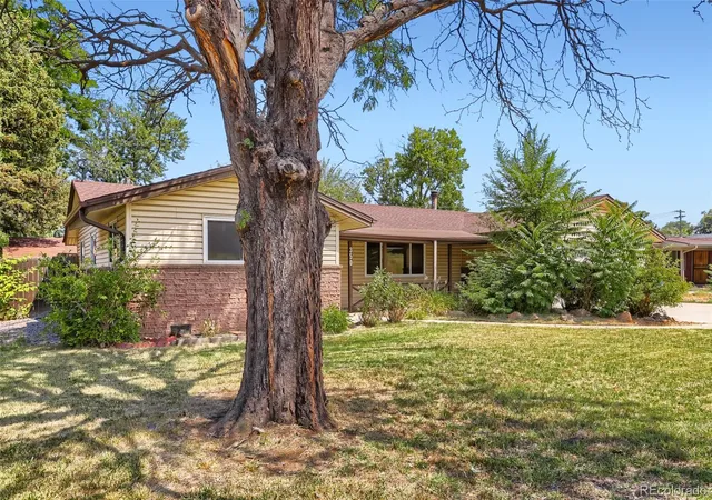 Photo 2 of Single family home for sale at 350 S Pierce St, Lakewood, CO 80226 | MLS# 3465097 | Listing updated on 2026-09-02