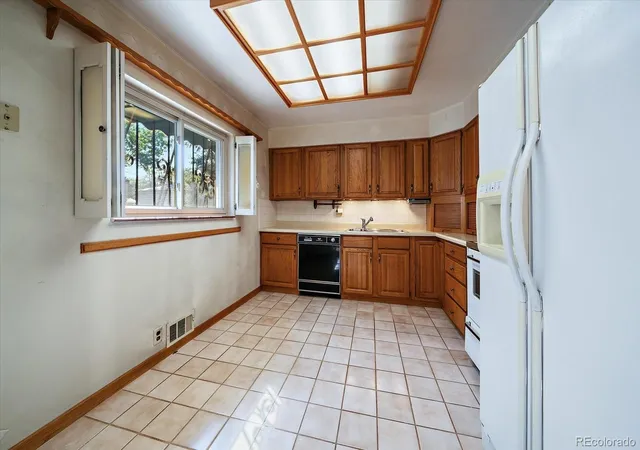 Photo 4 of Single family home for sale at 3180 S Utica St, Denver, CO 80236 | MLS# 4234028 | Listing updated on 2026-09-01