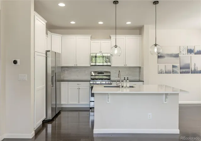 4th image of 9068 E Phillips Dr, Centennial, CO 80112 | MLS# 1597713