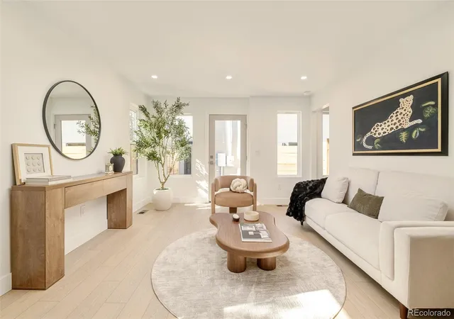 3rd image of 2349 S High St, Denver, CO 80210 | MLS# 8841575