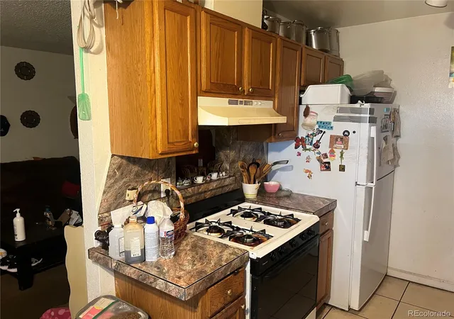 1st image of 10742 E Exposition Ave #124, Aurora, CO 80012 | MLS# 2922784