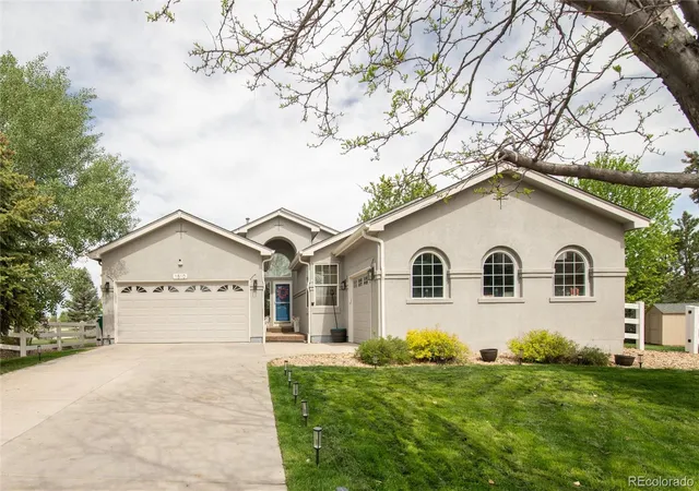 1st image of 1510 S De Gaulle Cir, Aurora, CO 80018 | MLS# 8768516