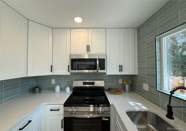 4th image of 11656 Community Center Dr #102, Northglenn, CO 80233 | MLS# 6743819